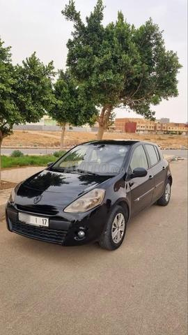 Renault Clio Diesel Manuelle 2012 à Oujda - 2