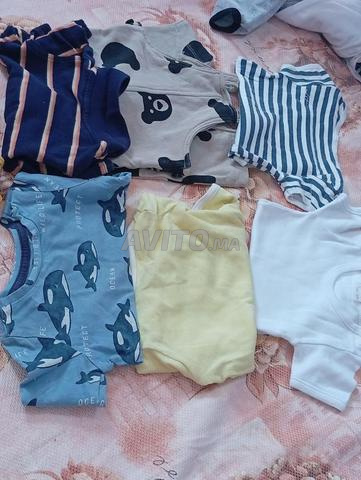 Vêtements pour nourrissons de 0 à 3 mois, état neuf