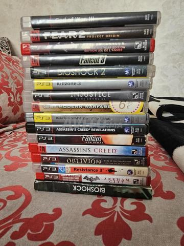 PS3 Slim flashée et 16 jeux CD vendus à part - 2