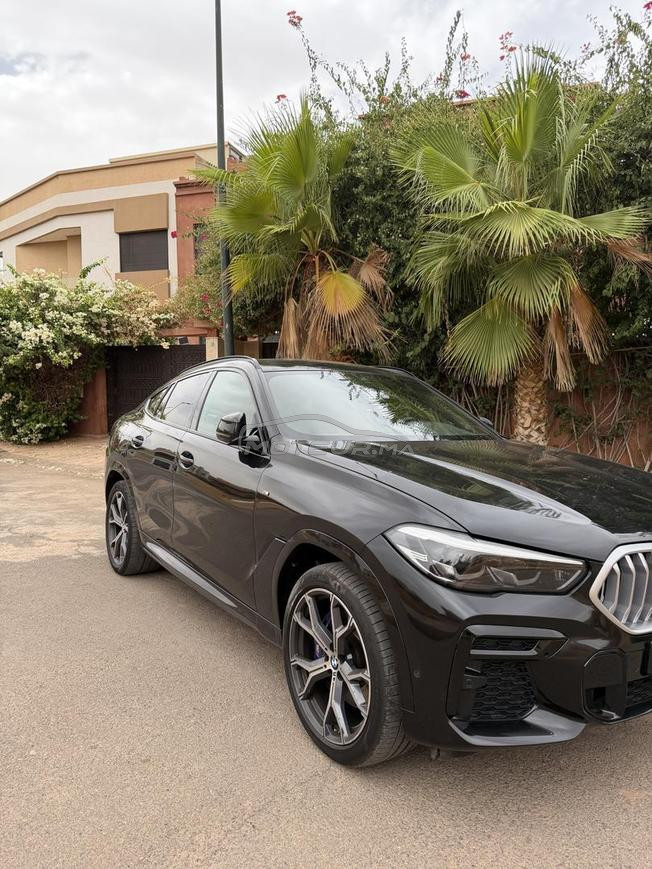 bmw x6 en très bon état à vendre model 2023 