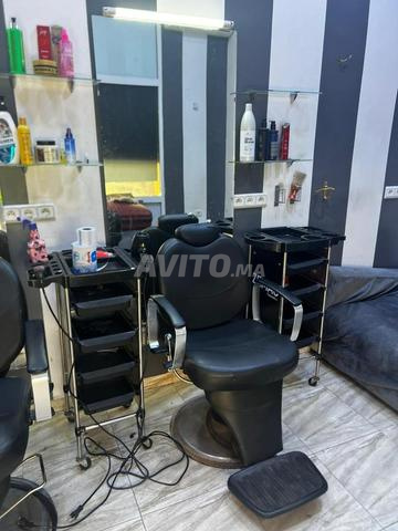 Meubles et outils de coiffure à vendre - 2
