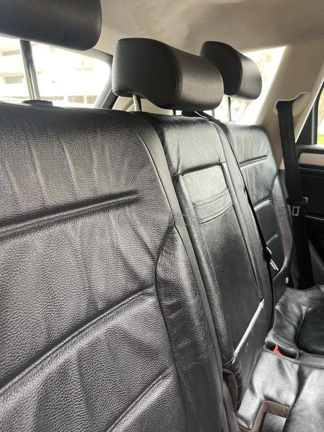 Une voiture bon occasion touareg modele 2016