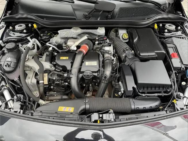 Mercedes-Benz 180 Diesel Manuelle 2017 à Tétouan