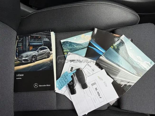 Mercedes-Benz 180 Diesel Manuelle 2017 à Tétouan