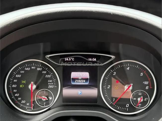 Mercedes-Benz 180 Diesel Manuelle 2017 à Tétouan