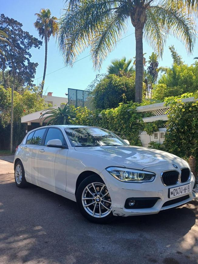 BMW Série 1 16D SPORT Première peinture