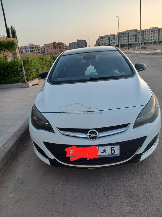 Opel Astra Diesel Manuelle 2014 à Marrakech