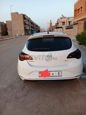 أوبل أسترا ديزل يدوية 2014 في مراكش - 2