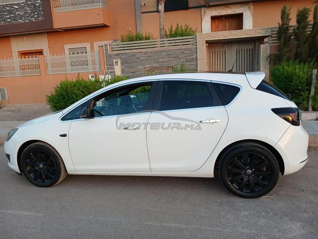 Opel Astra Diesel Manuelle 2014 à Marrakech