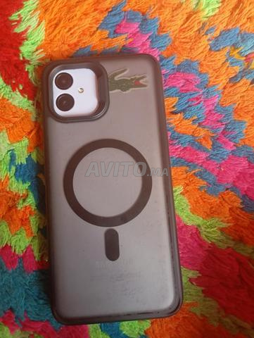 Téléphone pur et peu utilisé - 2