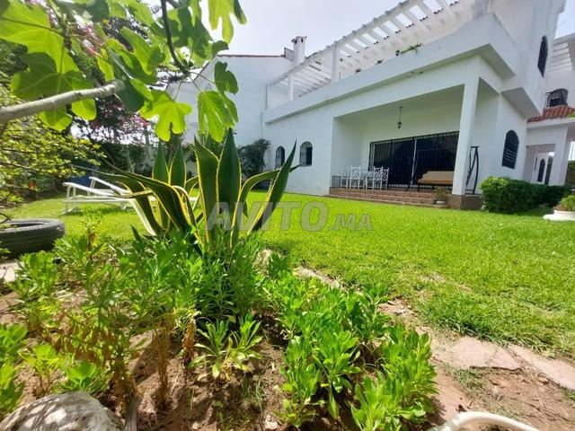 Superbe villa vue sur mer en location longue durée