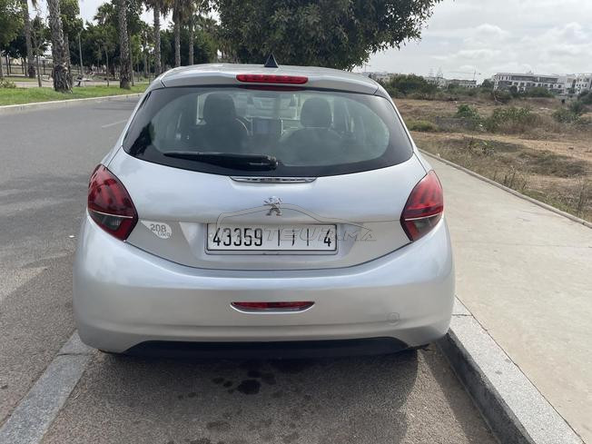 À VENDRE PEUGEOT 208