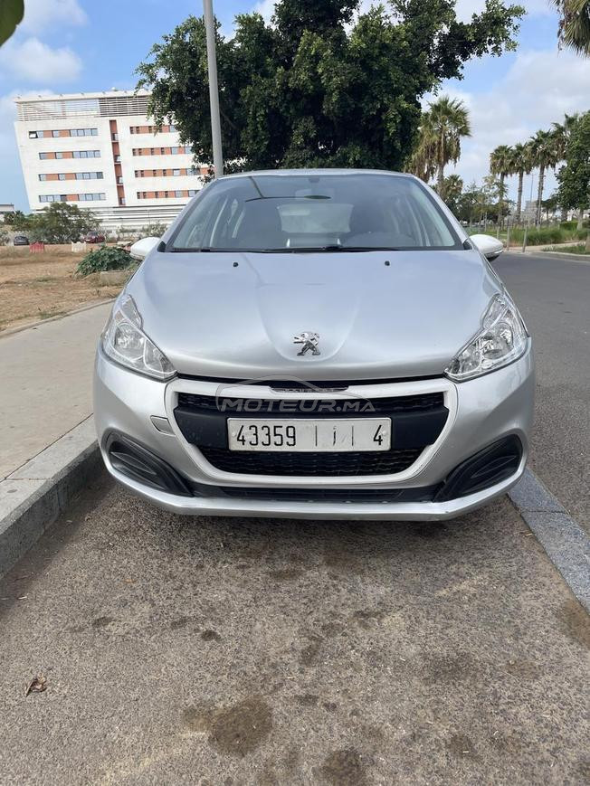 À VENDRE PEUGEOT 208