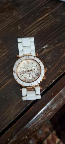 ساعة Guess Collection