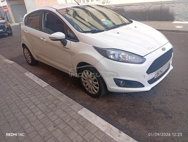 Ford fiesta essence 