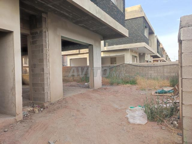 Villa Semi-Finie à Vendre – Résidence Sécurisée