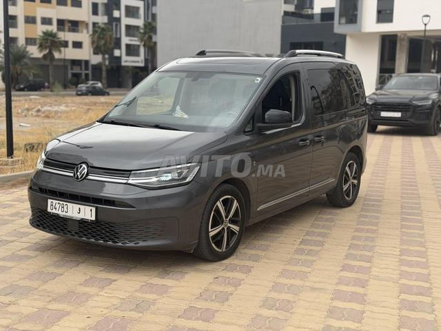 Volkswagen Caddy automatique 2023 toit pano - 2