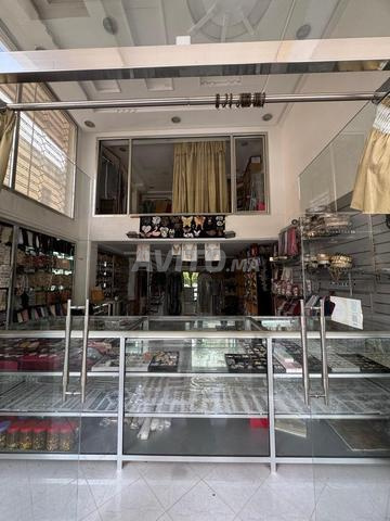 À vendre – Local commercial d’angle - 2
