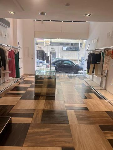 Magasin à louer à triangle d'or - 2
