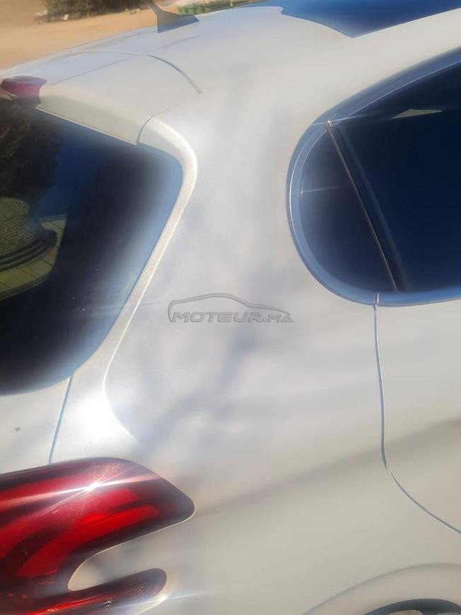 Peugeot 208 Diesel Manuelle 2020 à Tanger