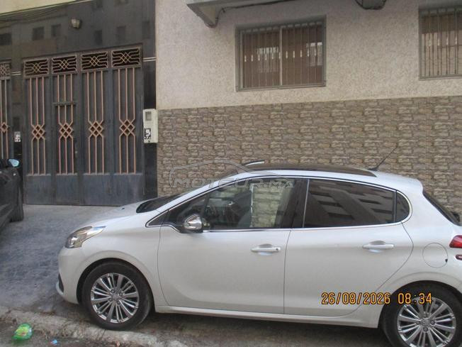 Peugeot 208 Diesel Manuelle 2020 à Tanger