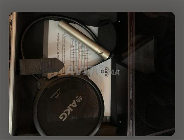 ميكروفون AKG C414 احترافي مع ملحقاته