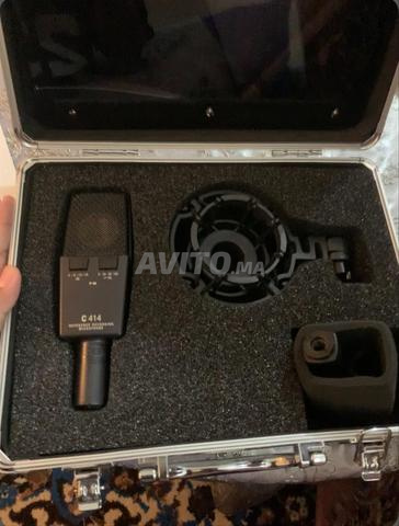 Microphone professionnel AKG C414 avec accessoires - 2