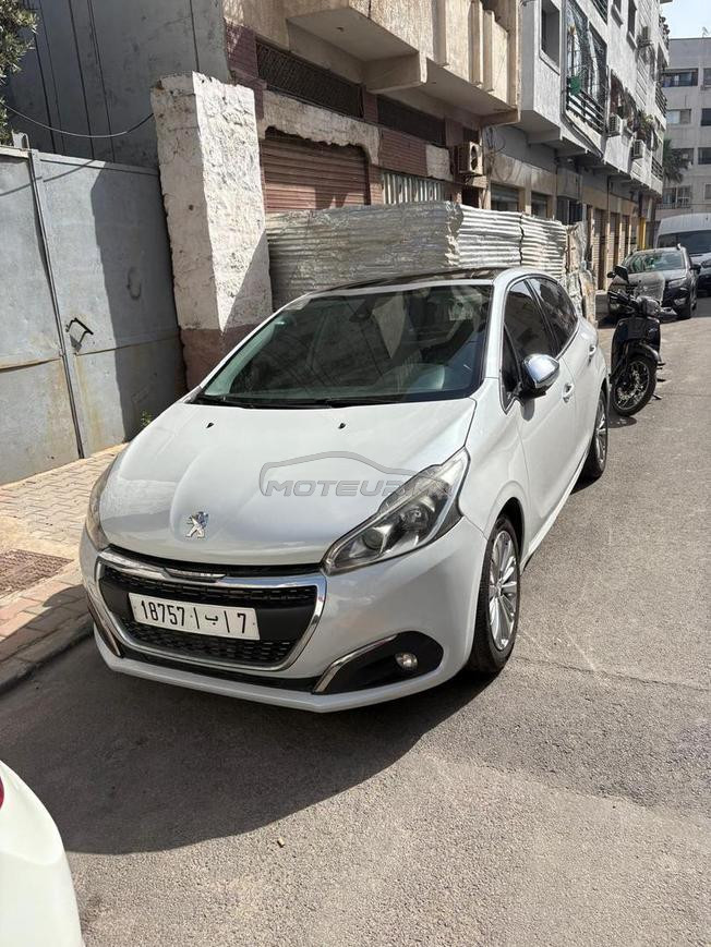 Peugeot 208 Diesel Manuelle 2019 à Casablanca