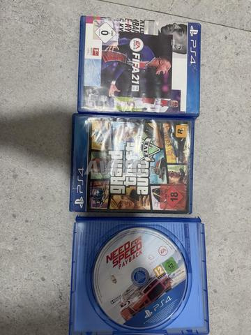 Playstation 4 - 2