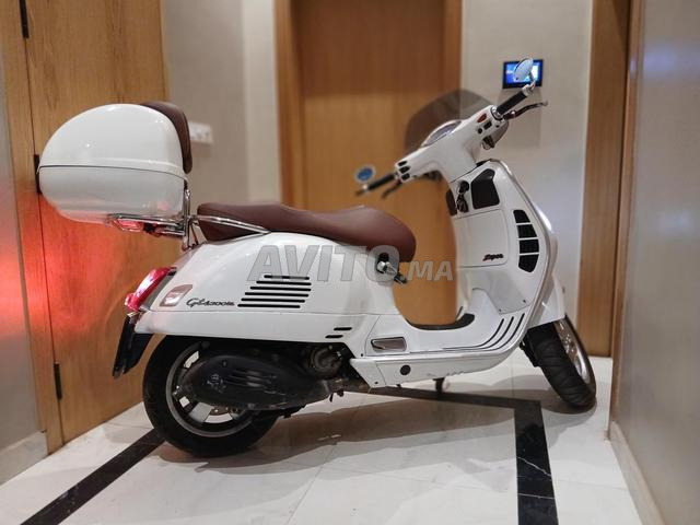 Vespa 300 GTS Super ABS/ASR – Modèle 2016 - 2