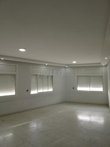 Bureau 150m2 à proximité casavoygeur - 2