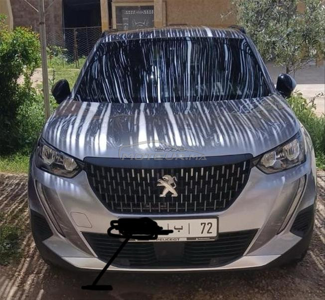 voiture d’n Peugeot 2008 automatique tout option 
