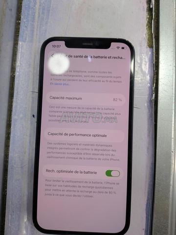 iPhone 12 normal 64go stockage - 2