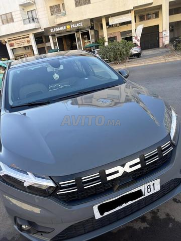 Dacia Logan Diesel Manuelle 2024 à Temara - 2