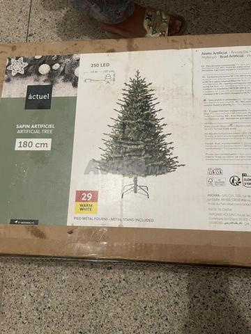 Sapin neuf jamais utilisé à vendre - 2