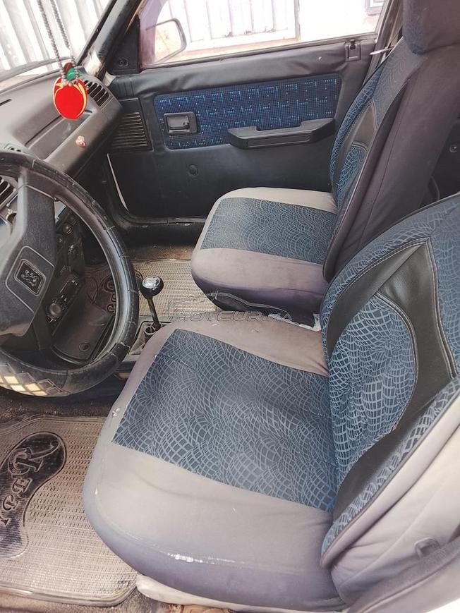 سيارة بيجو 205جيدة 13000dh