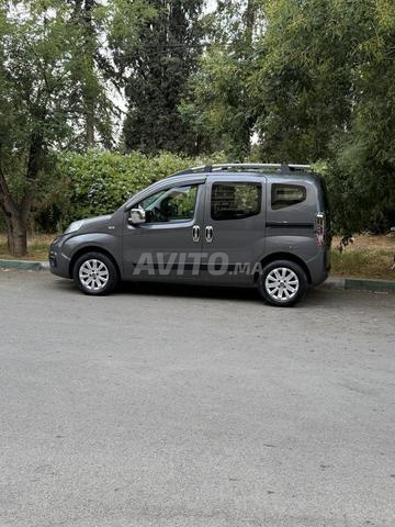 Voiture encore neuve - 2