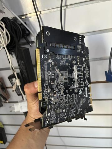 Carte graphique GIGABYTE 8GO - 2