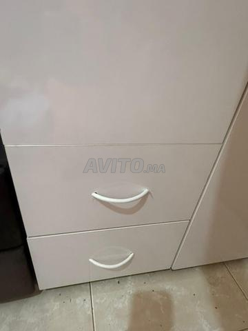 Armoire de chambre à coucher encore neuve - 2
