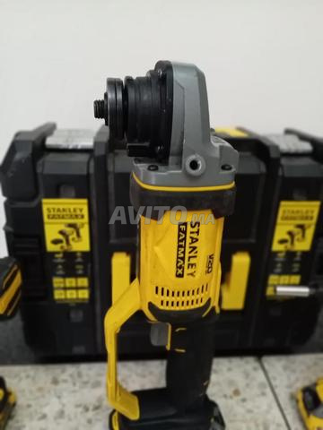 طقم مفك براغي ومفتاح صدمات وطاحونة V20 ستانلي - 2