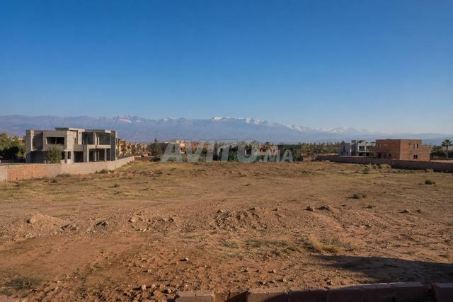 Km 11 Route Ourika 2,7Ha 16 villas Projet autorisé