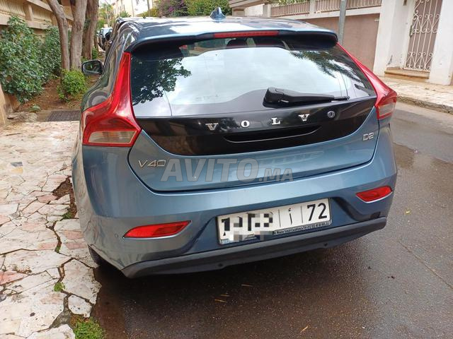 Volvo V40 Diesel Automatique à Casablanca - 2