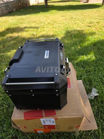 Top case GIVI OBKN58B TREKKER OUTBACK MONOKEY 58L - 2