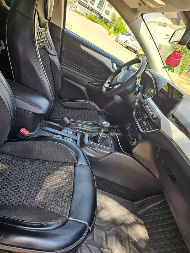 ford focus 2021 04 tout options 