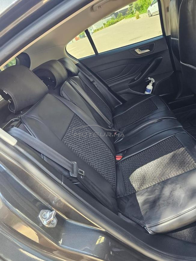 ford focus 2021 04 tout options 