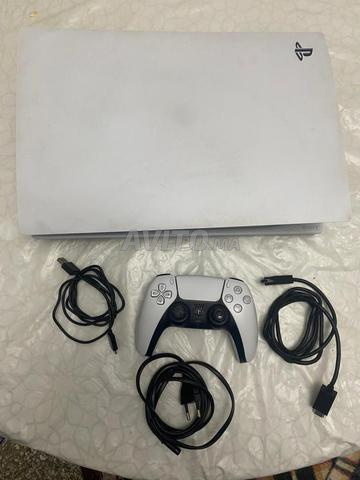 Playstation 5 encore propre - 2