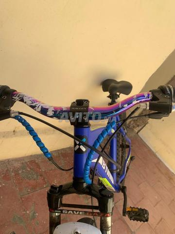 Beau vélo pour la randonnée - 2