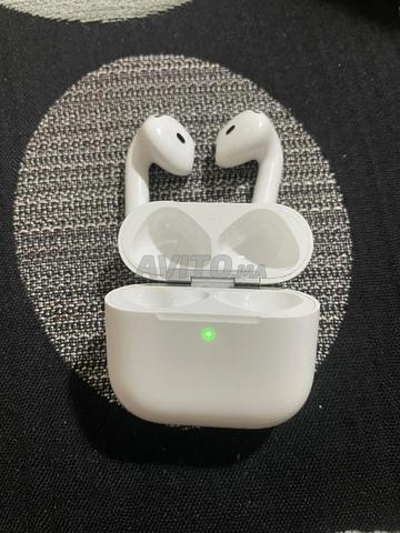 AirPods 4 بحالة جيدة جداً