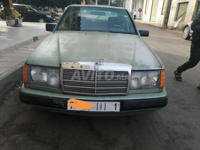 Mercedes 250 modèle 87 douane 99