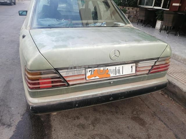 Mercedes 250 modèle 87 douane 99 - 2